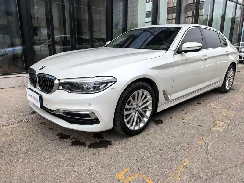 BMW 5-Series, 2020