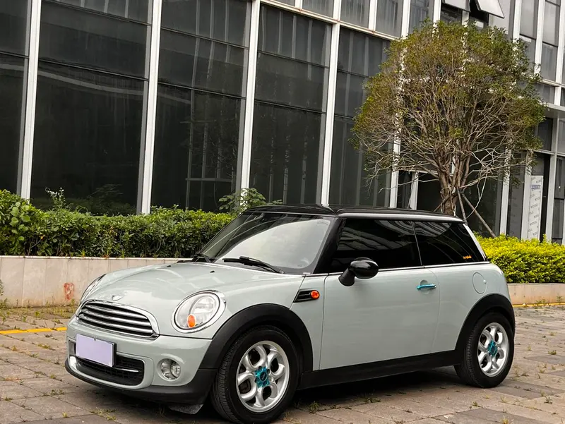 MINI MINI, 2011