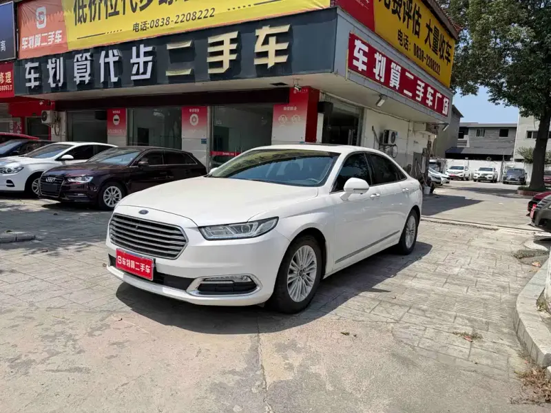 Ford Taurus, 2018