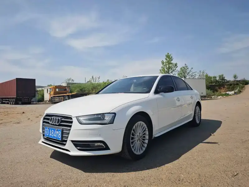 Audi A4L, 2015