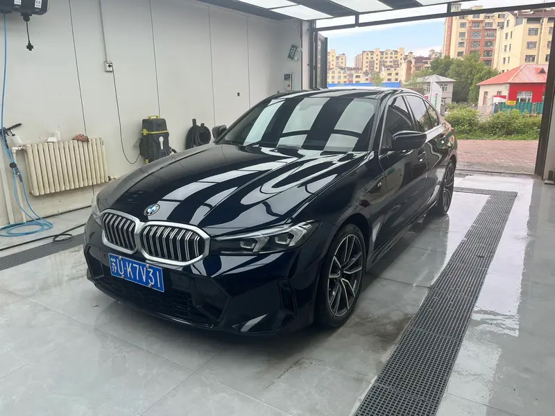 BMW 3-Series, 2023