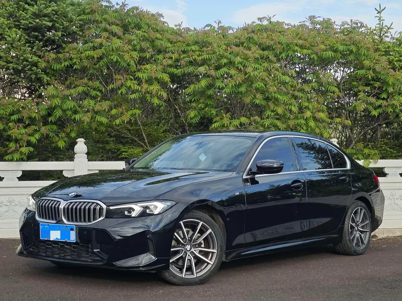 BMW 3-Series, 2023