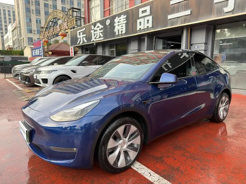 Tesla Model Y, 2021