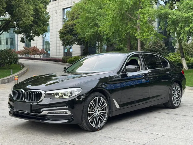 BMW 5-Series, 2019