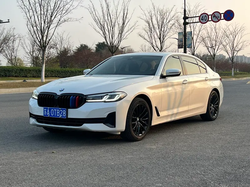 BMW 5-Series, 2021
