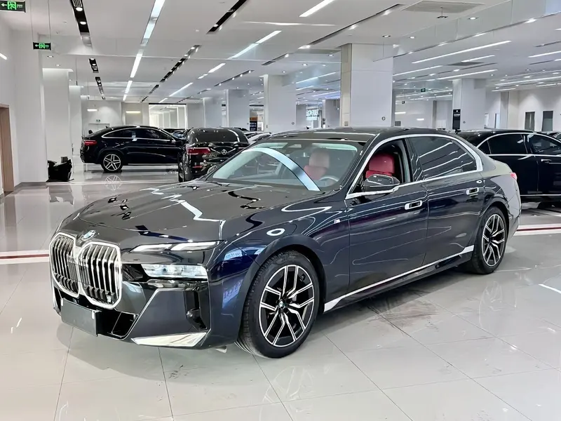 BMW 7-Series, 2023