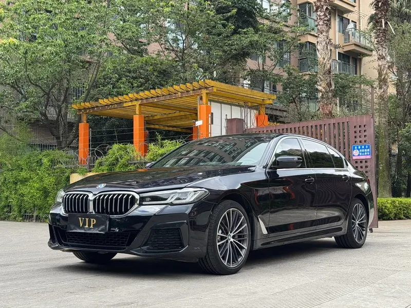 BMW 5-Series, 2023