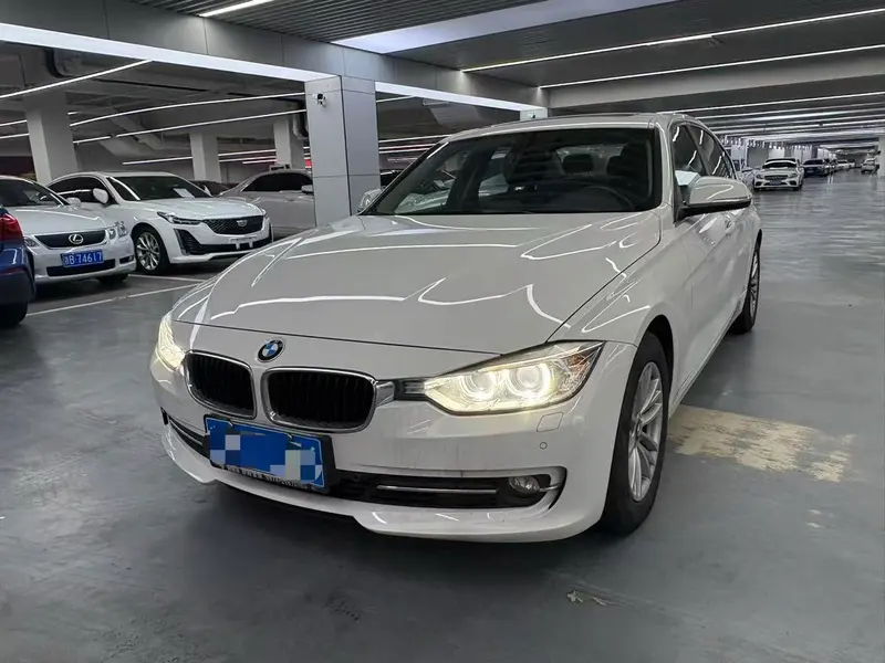 BMW 3-Series, 2015