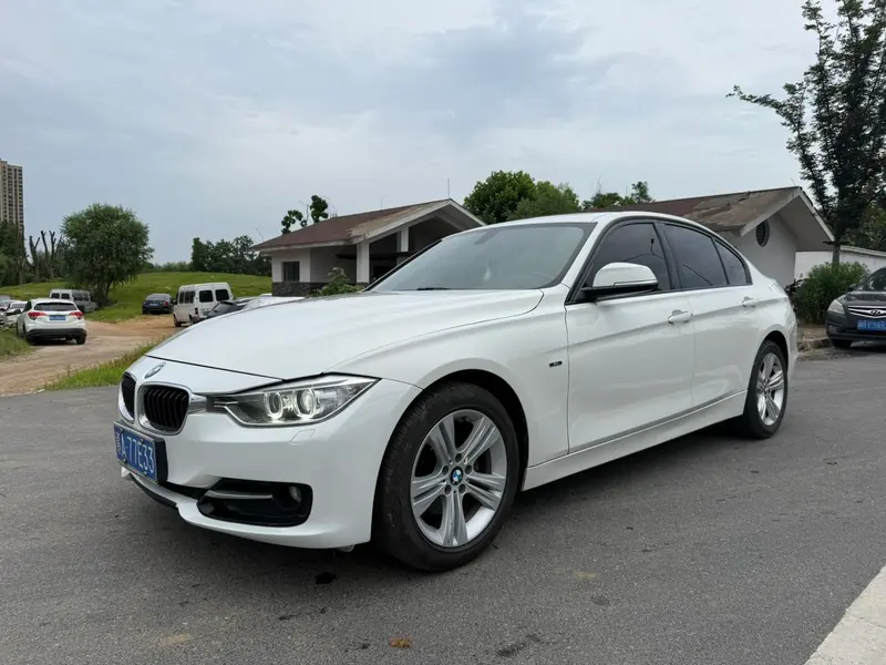 BMW 3-Series, 2013