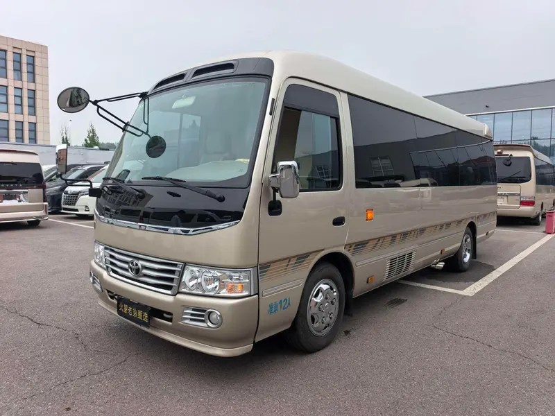 Toyota Coaster 4.0L Manual RWD 12 Seater Edition, 2021 — фото 1