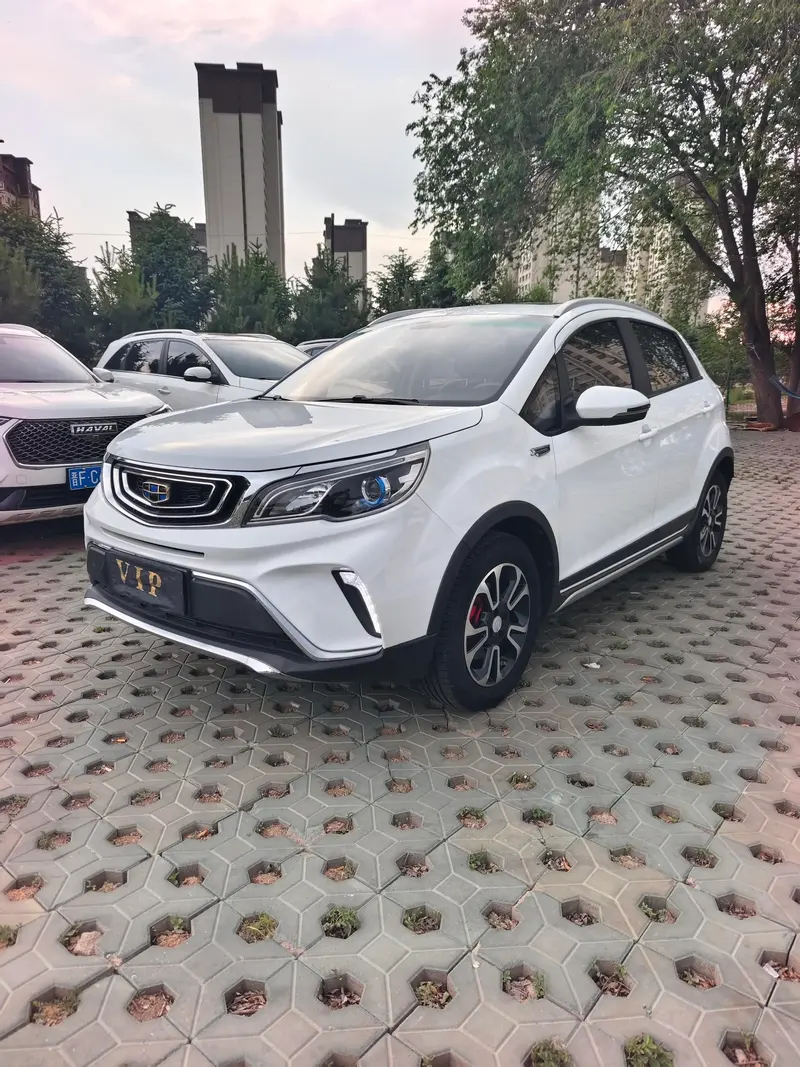 Geely Yuanjing X3 1.5L Auto Premium Version, 2017 — фото 1