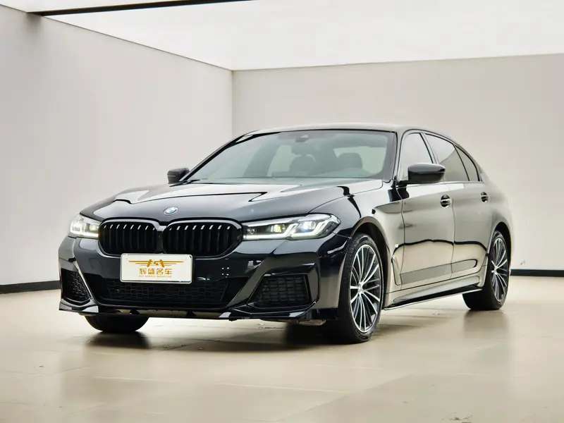 BMW 5-Series, 2022