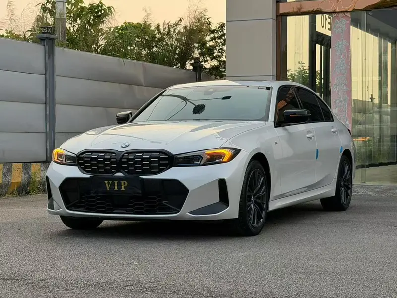 BMW 3-Series, 2023