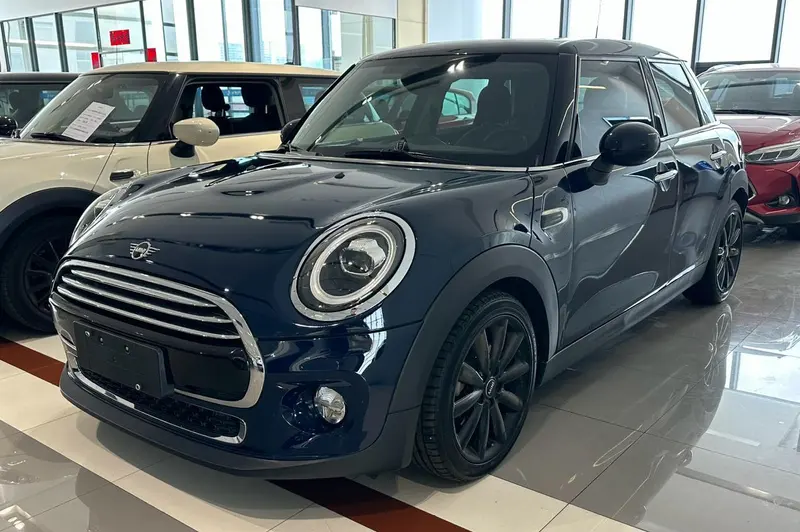 MINI MINI, 2019
