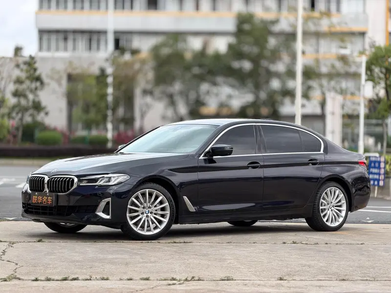 BMW 5-Series, 2021