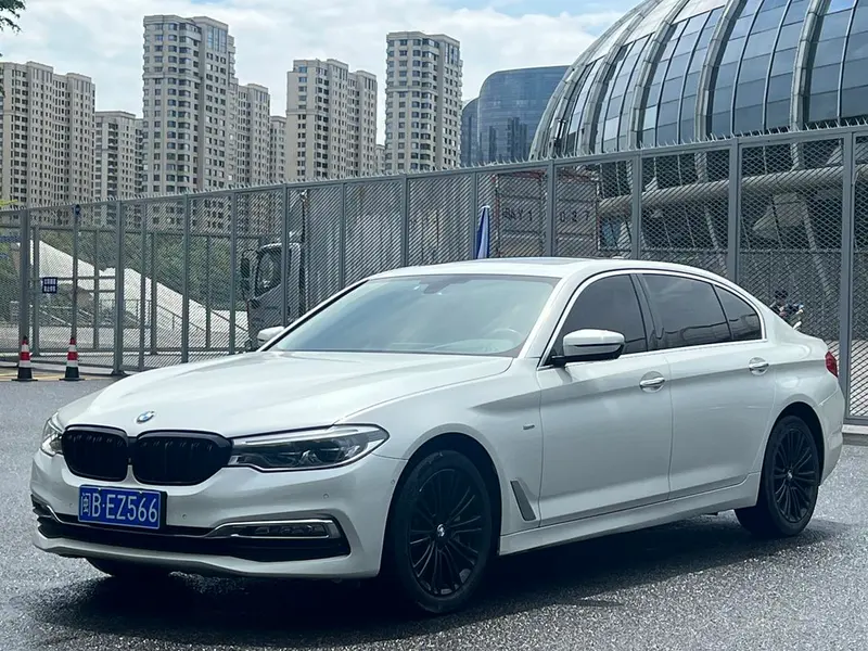 BMW 5-Series, 2018
