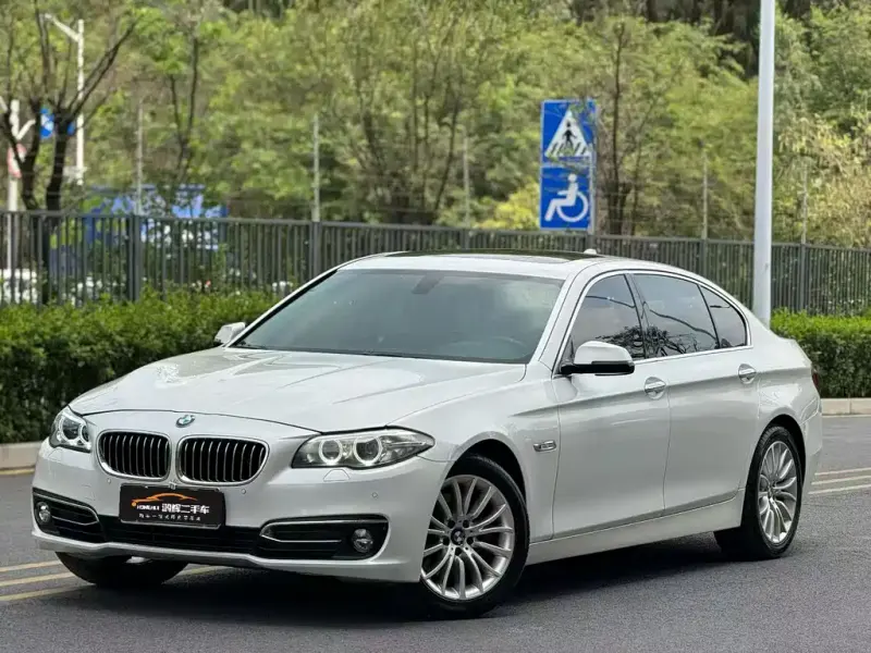 BMW 5 Series, 2015