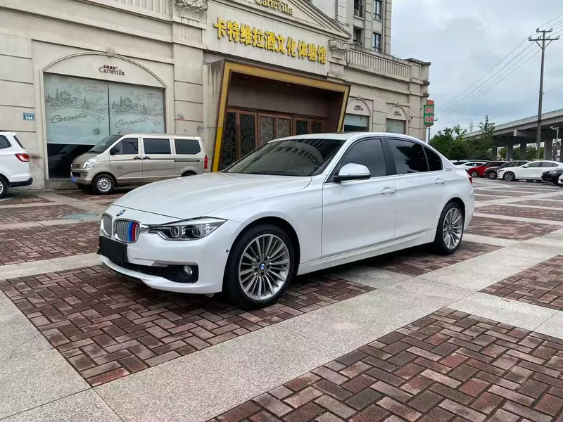 BMW 3-Series, 2019