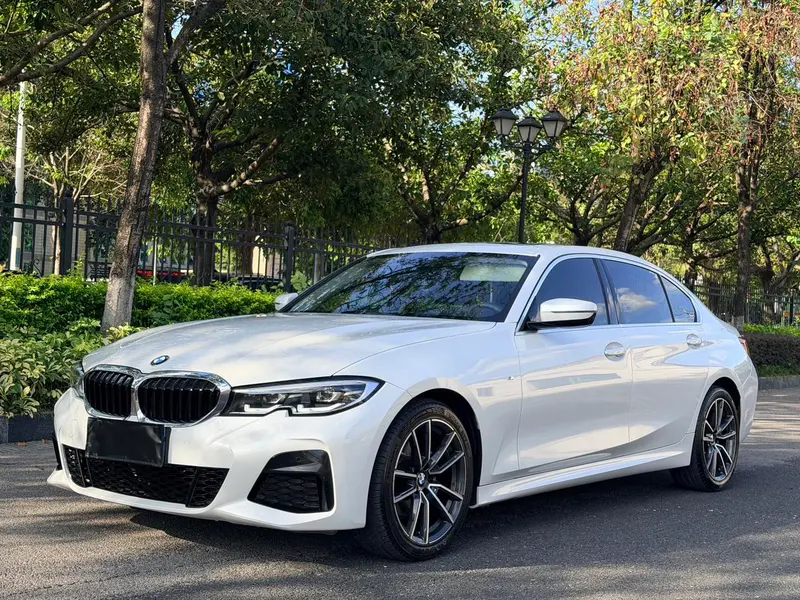 BMW 3-Series, 2020