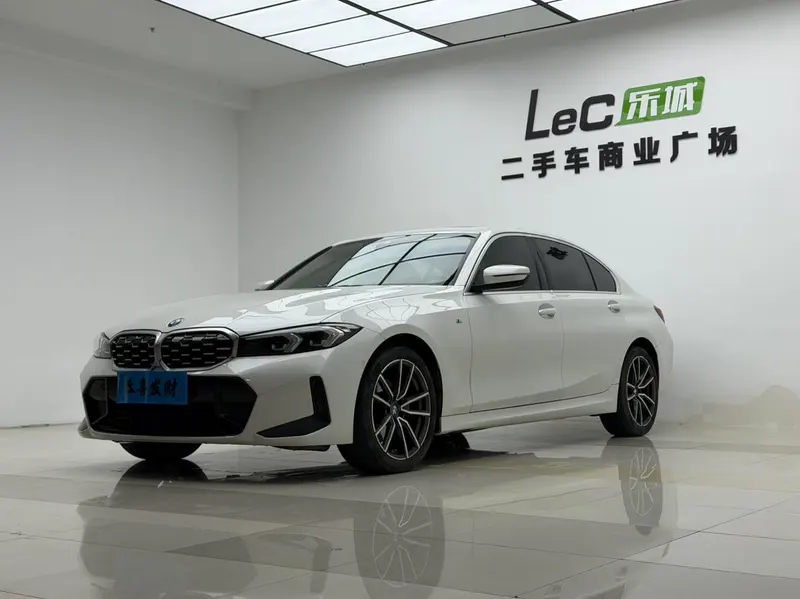 BMW 3-Series, 2023