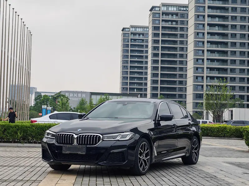 BMW 5-Series, 2021