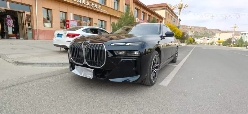 BMW 7-Series, 2023