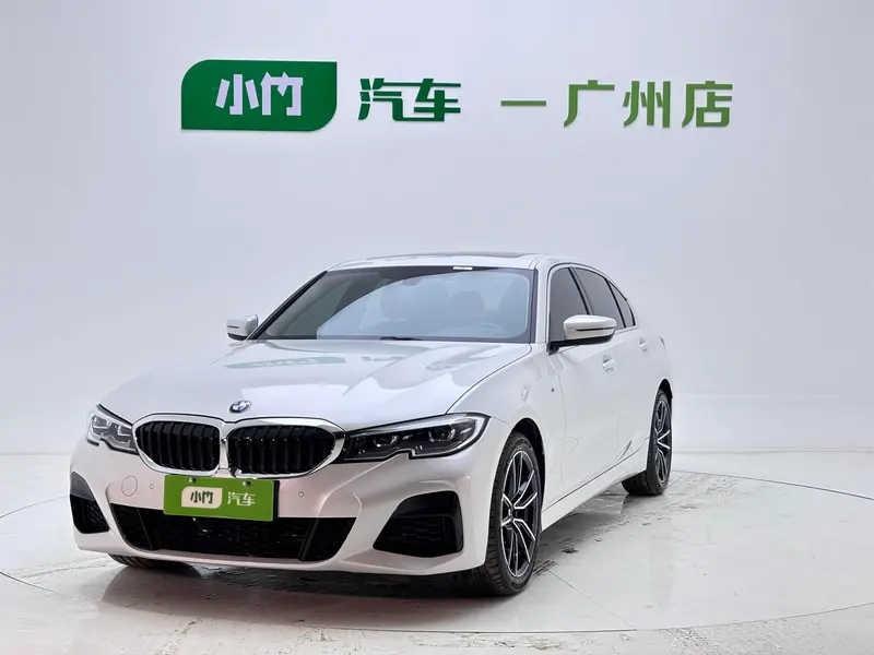 BMW 3-Series, 2022