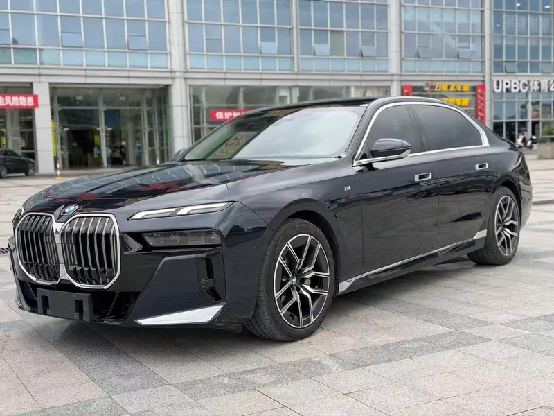 BMW 7-Series, 2023