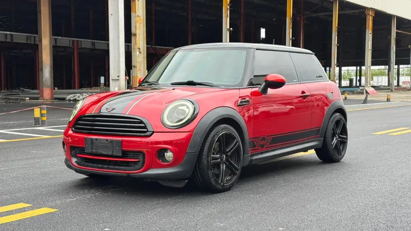 MINI MINI, 2011