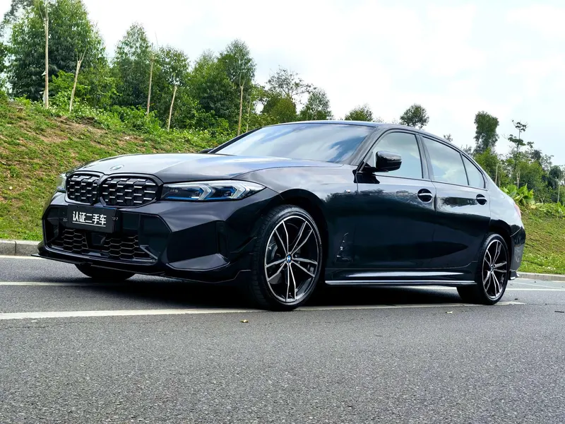 BMW 3-Series, 2023