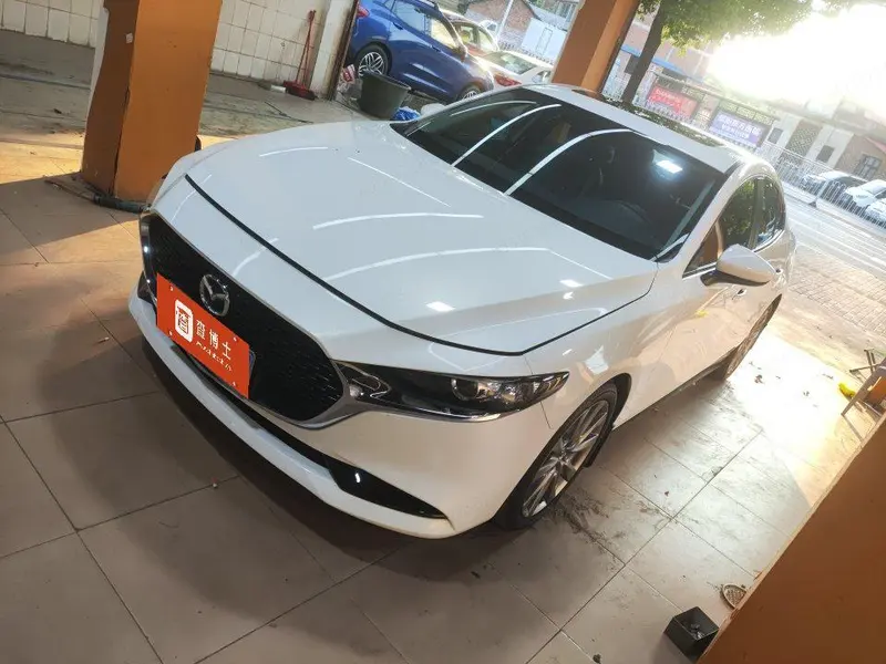 Mazda 3 Axela, 2022
