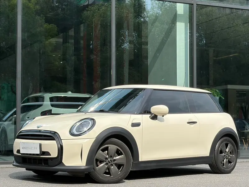 MINI MINI, 2022