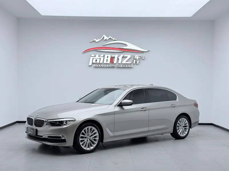 BMW 5-Series, 2019