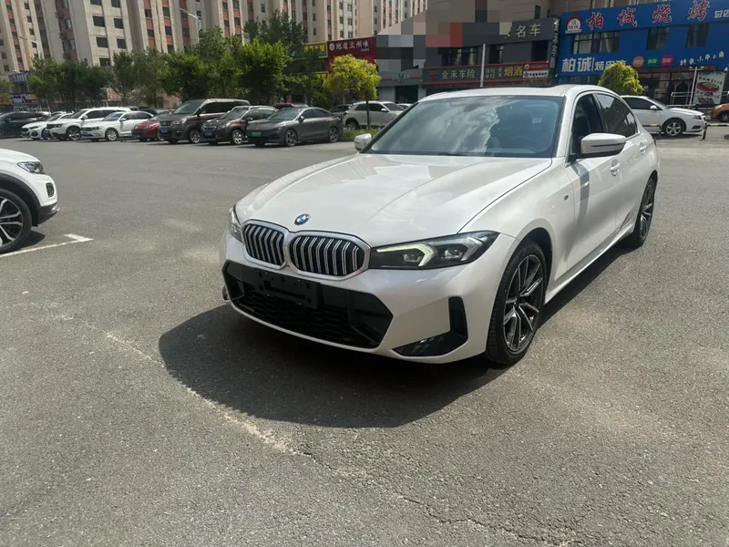 BMW 3-Series, 2023