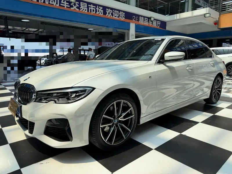 BMW 3-Series, 2021