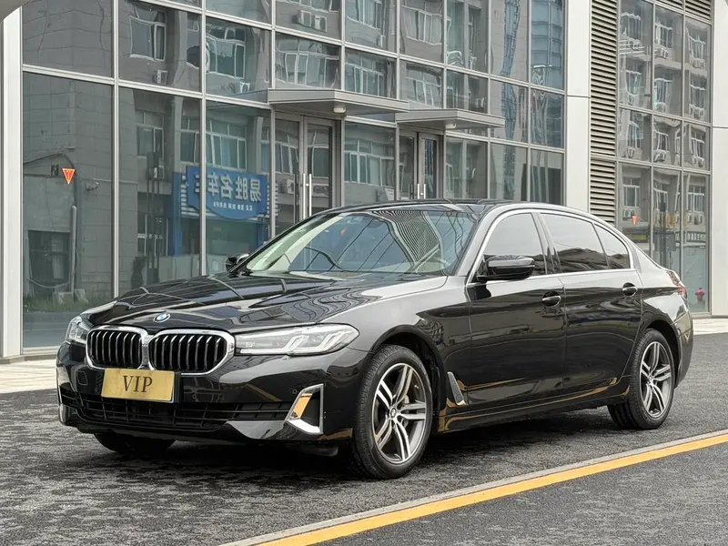 BMW 5-Series, 2021