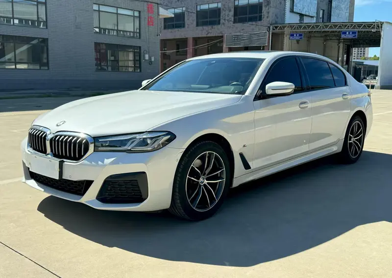 BMW 5-Series, 2022