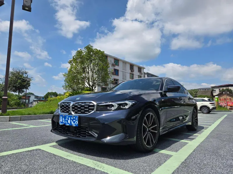 BMW 3-Series, 2025