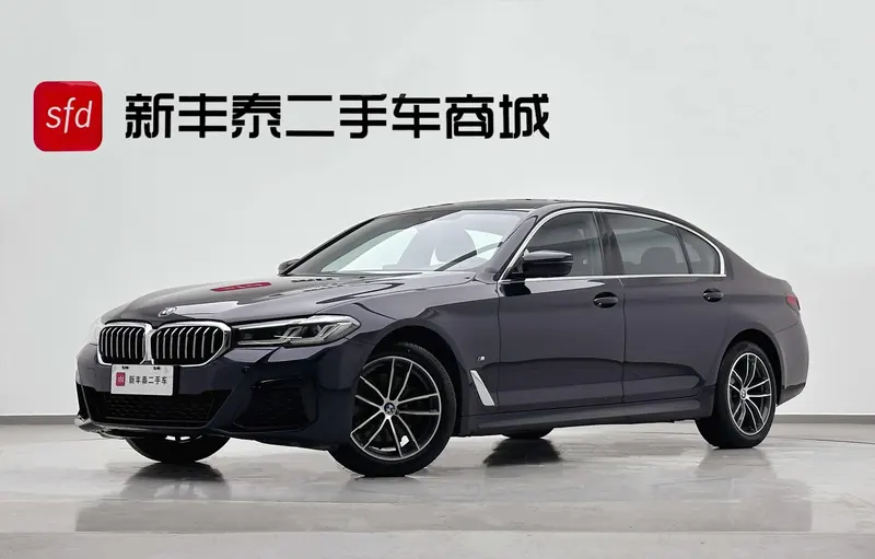 BMW 5-Series, 2022