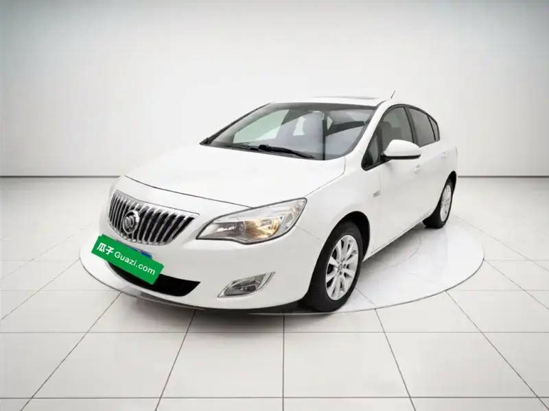 Buick Excelle, 2015