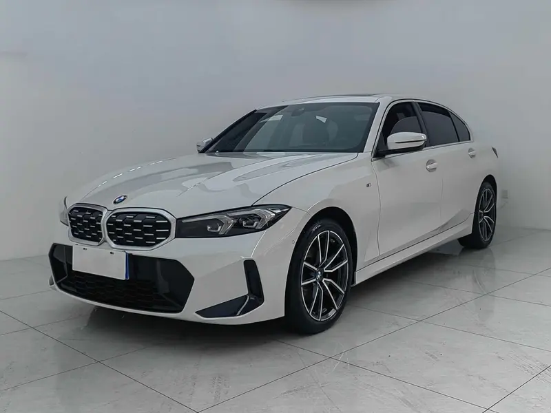 BMW 3-Series, 2023