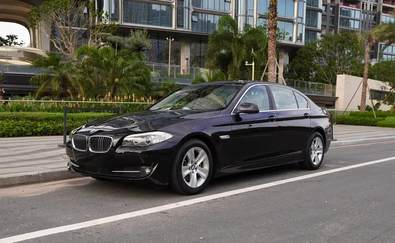 BMW 5-Series, 2011