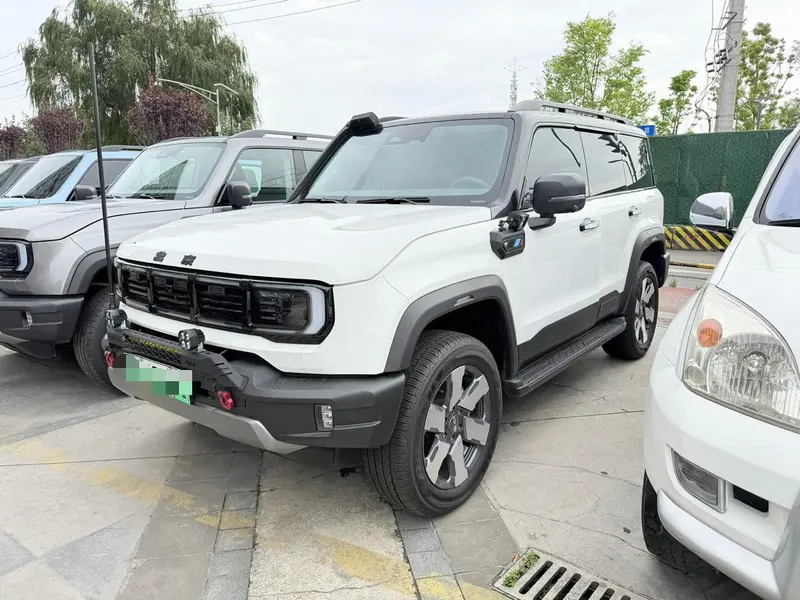 Beijing Off-Road BJ40 EREV, 2025