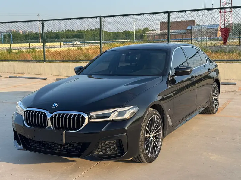 BMW 5-Series, 2023