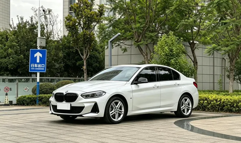 BMW 1-Series, 2021