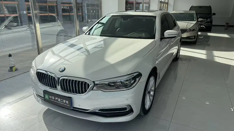 BMW 5-Series, 2020