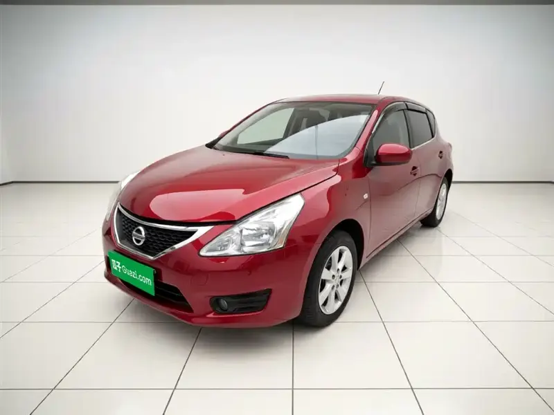 Nissan Tiida, 2015