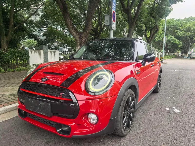 MINI MINI, 2019