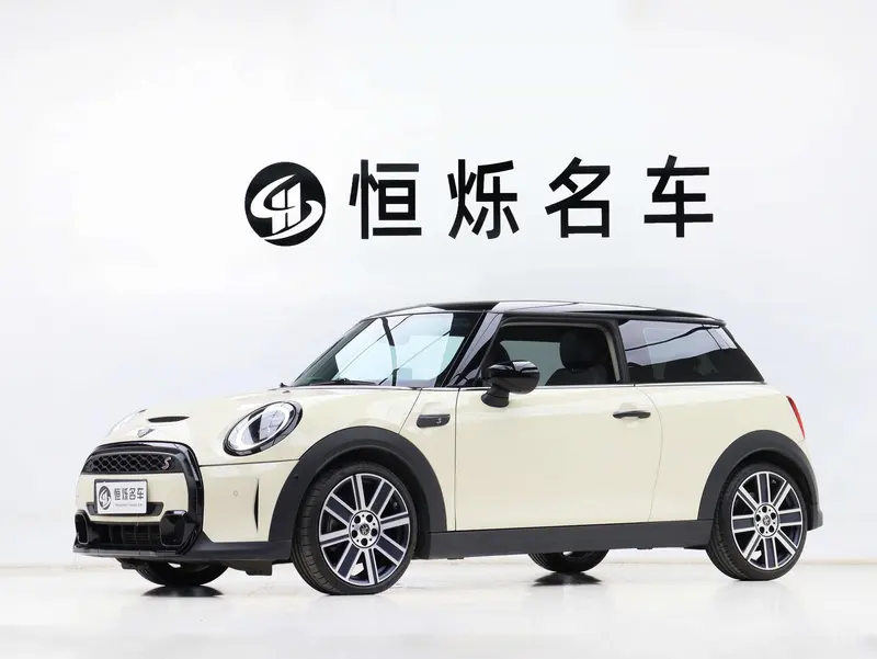 MINI MINI, 2022