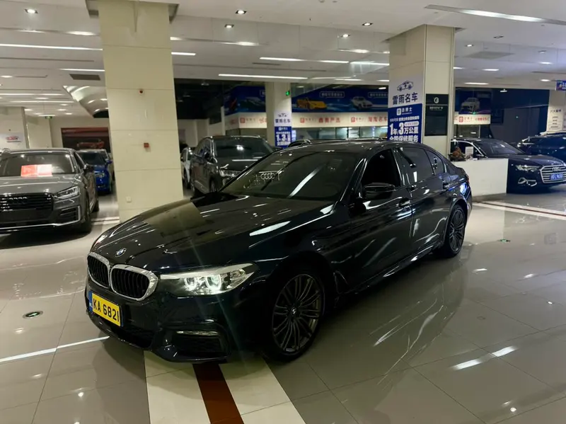 BMW 5-Series, 2018